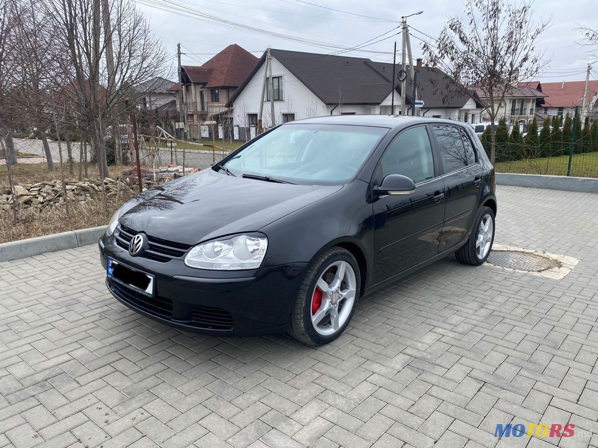 2008' Volkswagen Golf photo #3