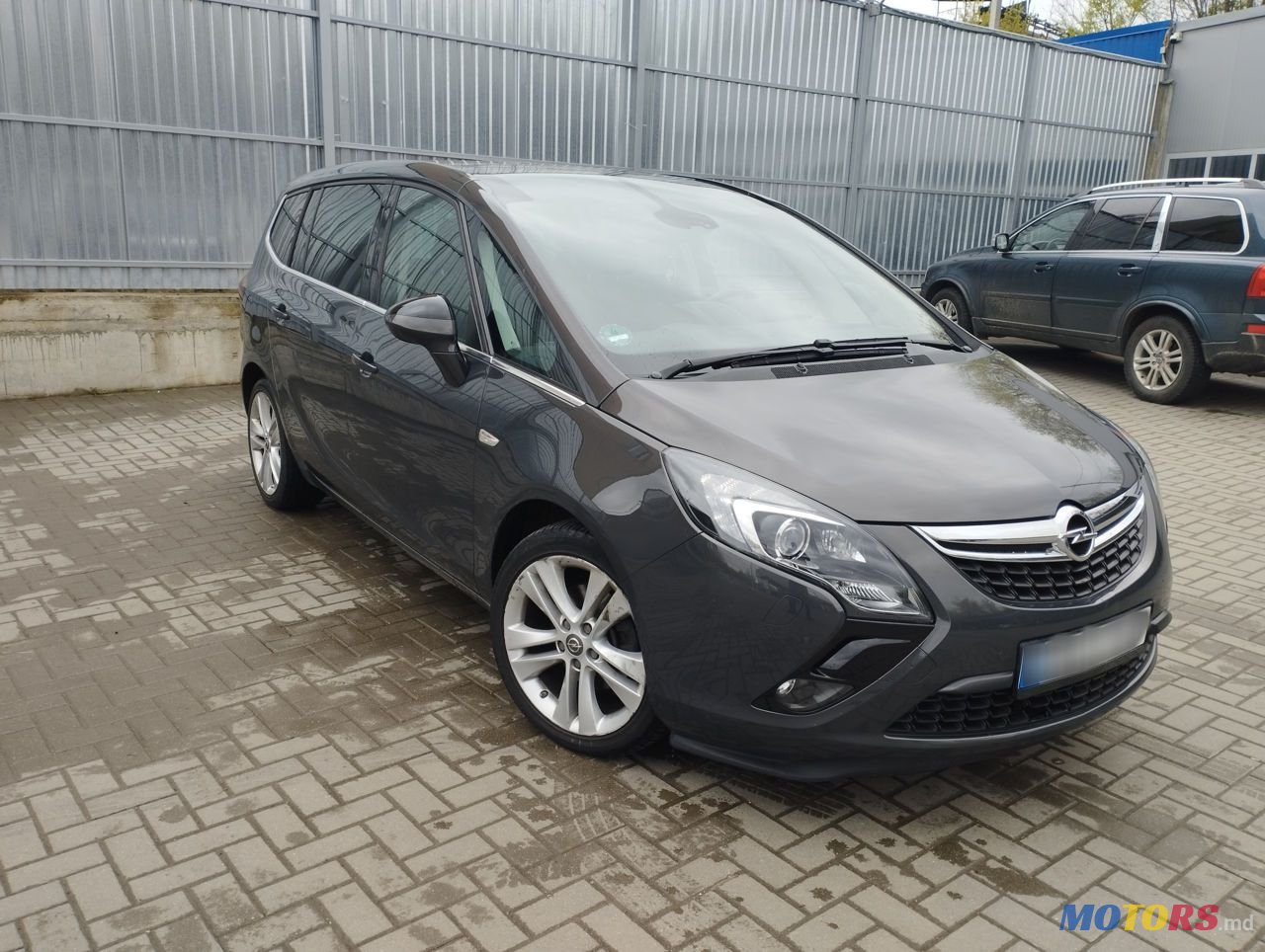 2015' Opel Zafira photo #1