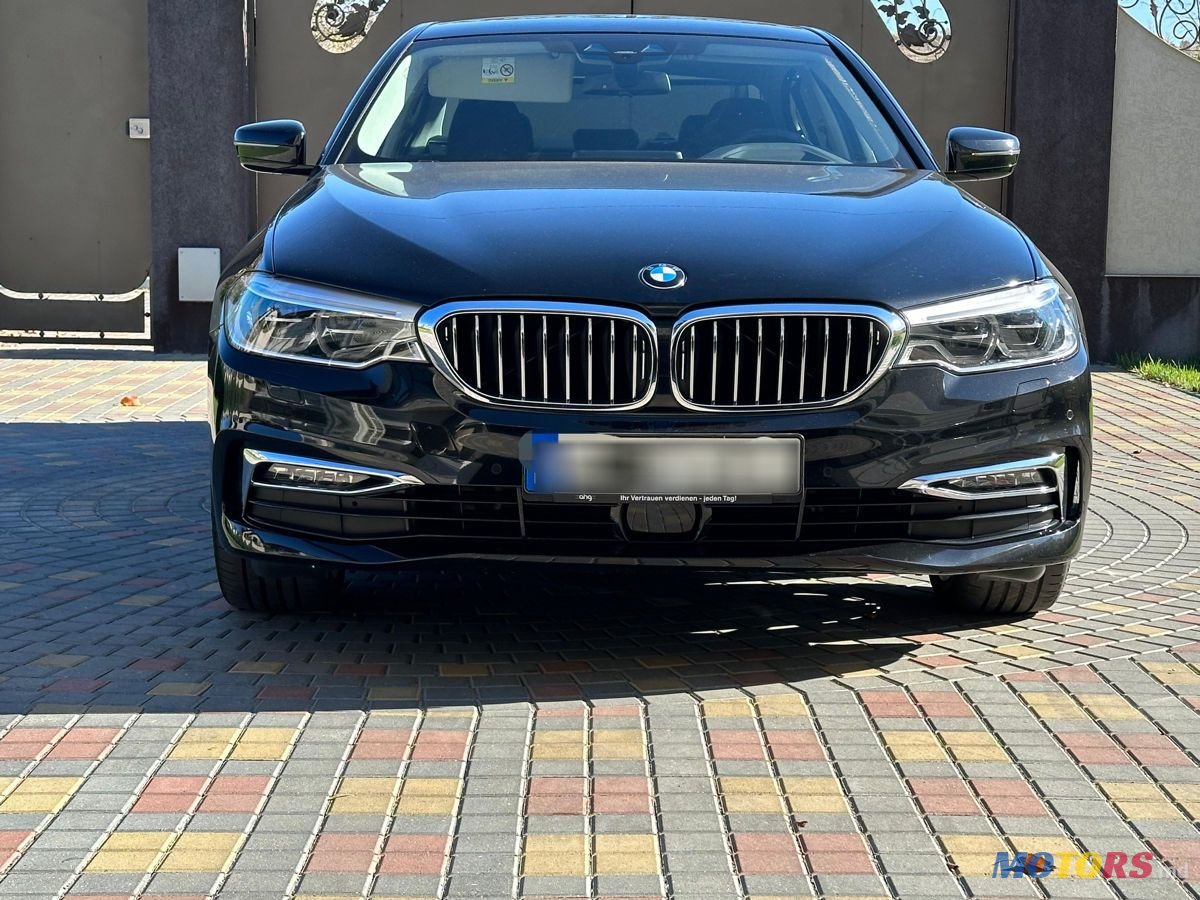2020' BMW 5 Series photo #1