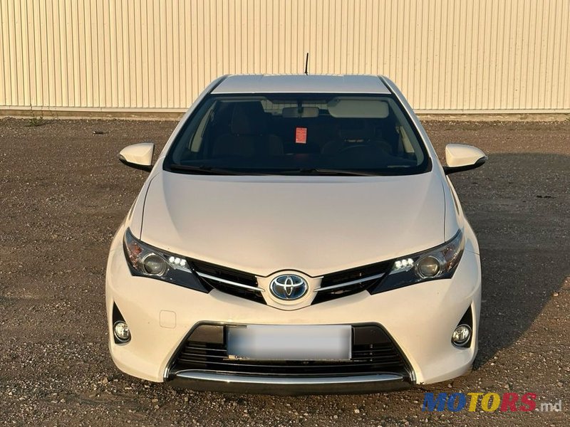 2014' Toyota Auris photo #5