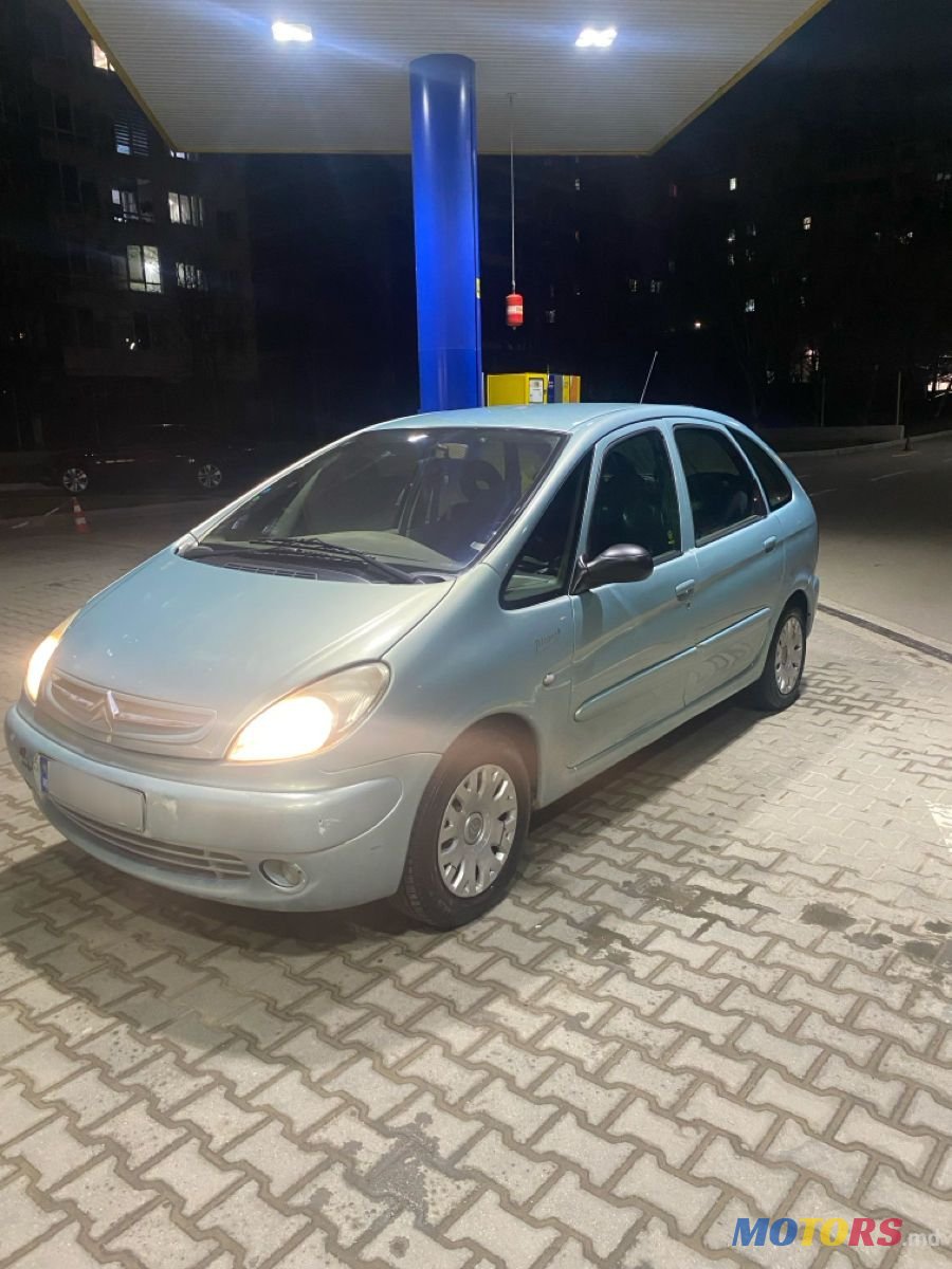 2003' Citroen Xsara Picasso photo #2