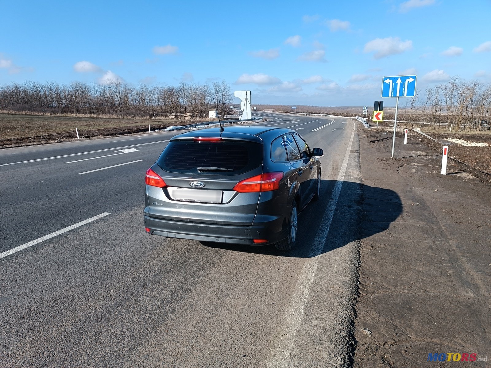 2016' Ford Focus photo #3