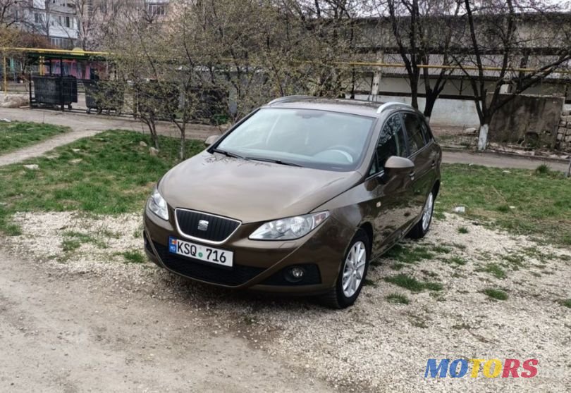 2011' SEAT Ibiza photo #3