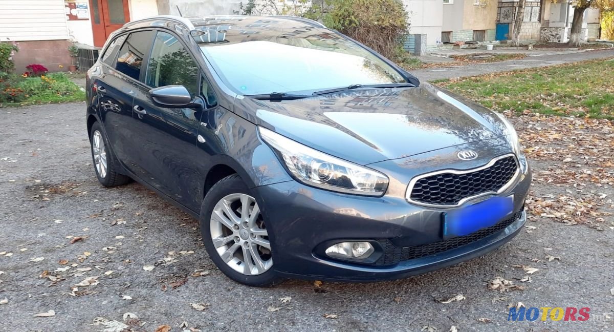 2012' Kia Ceed photo #1