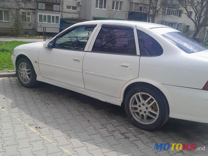 2001' Opel Vectra photo #2