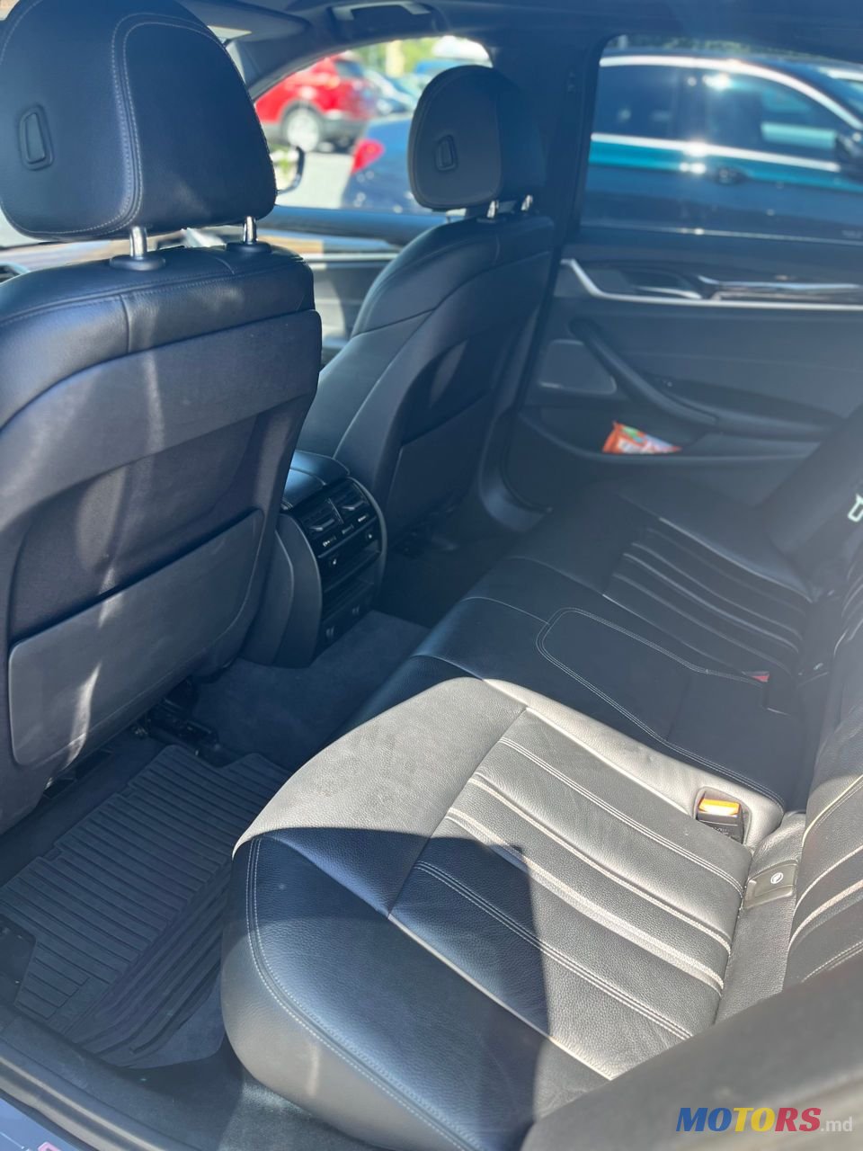 2017' BMW 5 Series photo #4