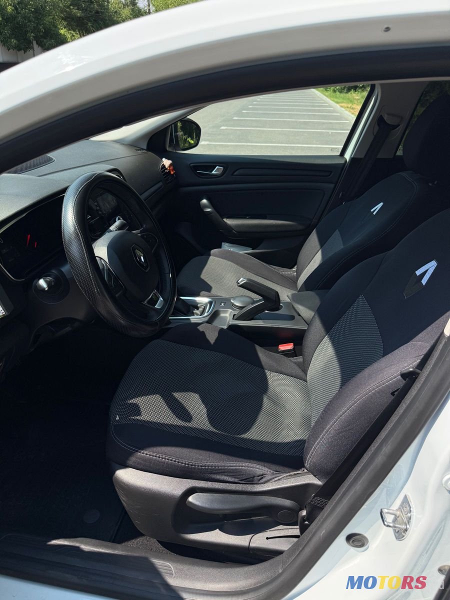 2022' Renault Megane photo #6