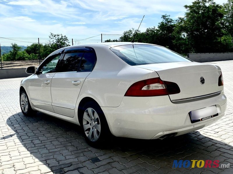 2009' Skoda Superb photo #3