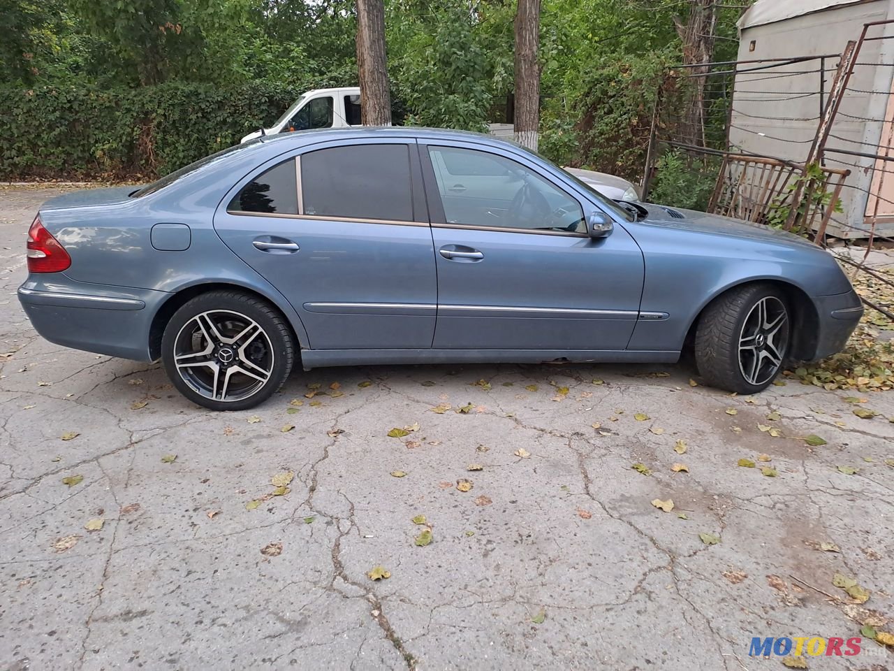 2003' Mercedes-Benz E Класс photo #3