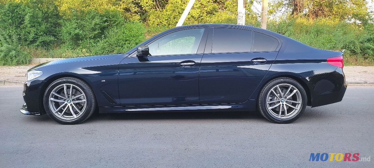 2017' BMW 5 Series photo #5