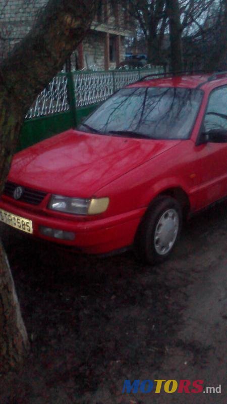 1994' Volkswagen Passat photo #2