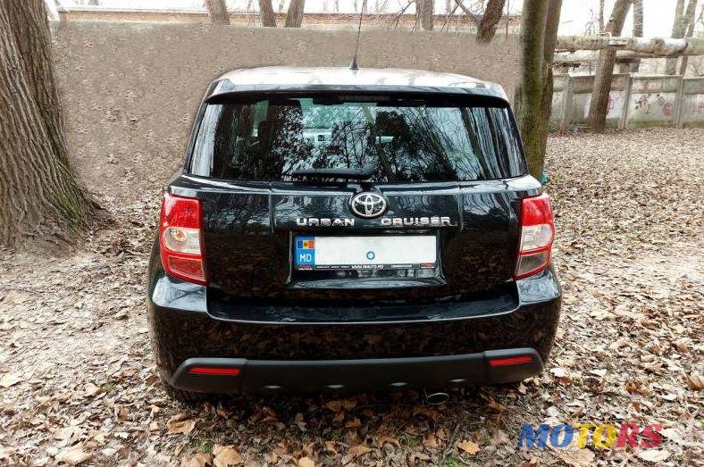 2010' Toyota Urban Cruiser photo #4