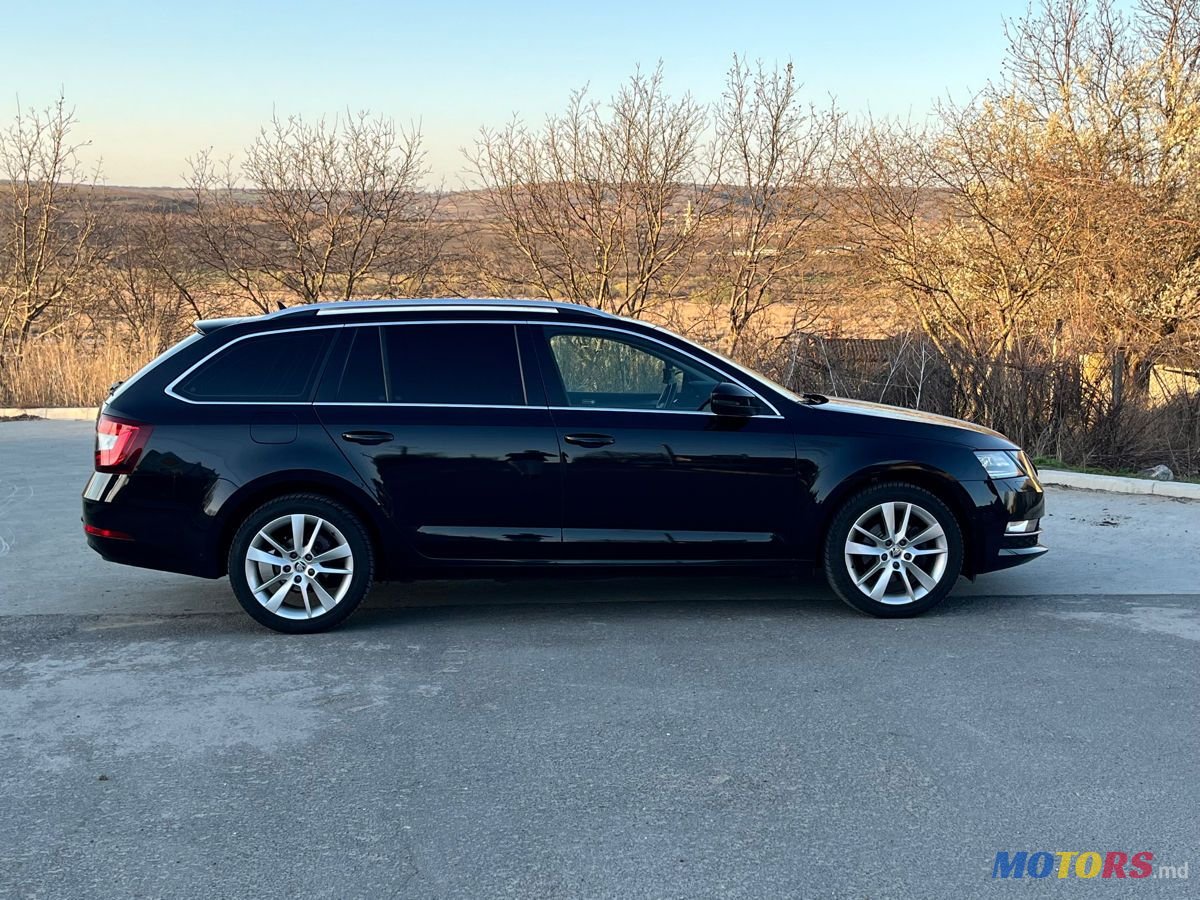2019' Skoda Octavia photo #4
