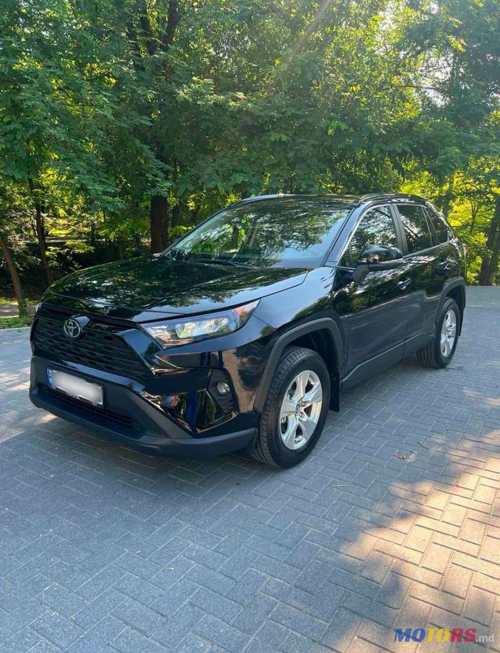 2020' Toyota RAV4 photo #2