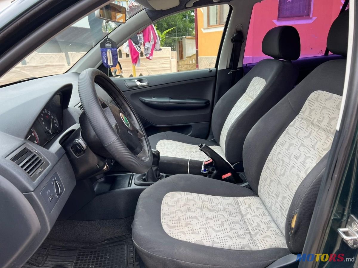 2003' Skoda Fabia photo #6