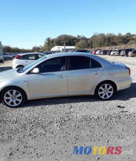 2003' Toyota Avensis photo #1
