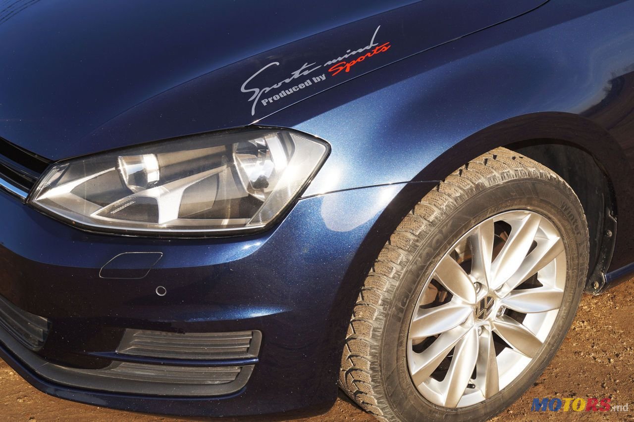 2014' Volkswagen Golf photo #3