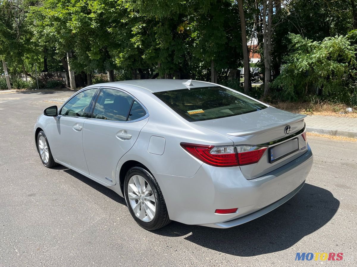 2012' Lexus Es Series photo #4