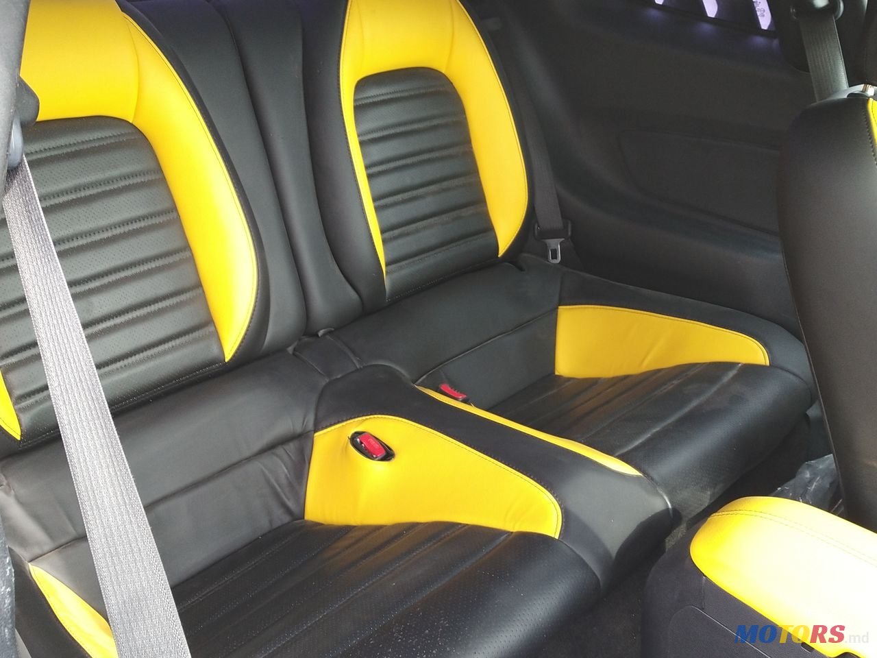 2015' Ford Mustang Свежепригнан из Дубая photo #3