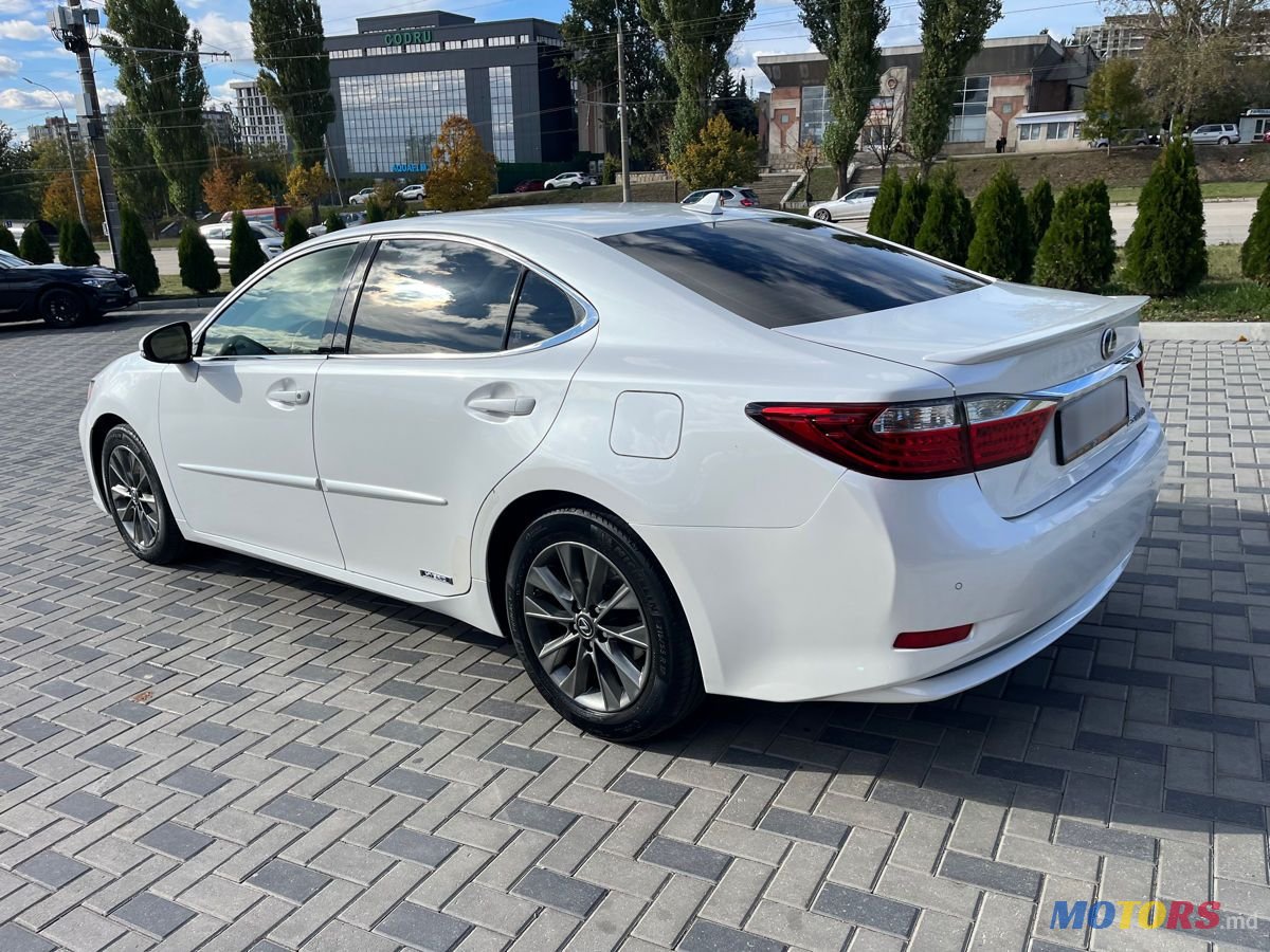 2013' Lexus Es Series photo #3