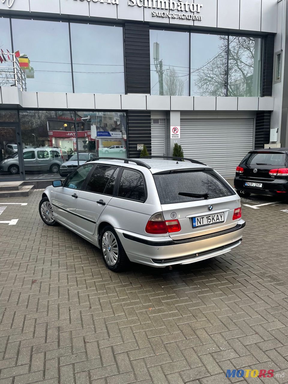 2004' BMW 3 Series photo #2