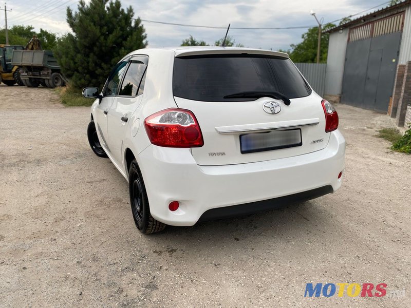 2010' Toyota Auris photo #1