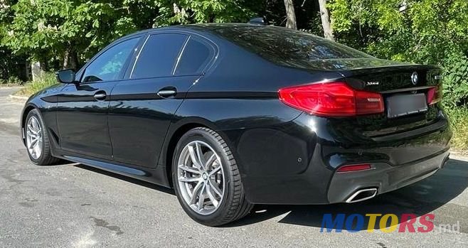2017' BMW 5 Series photo #4