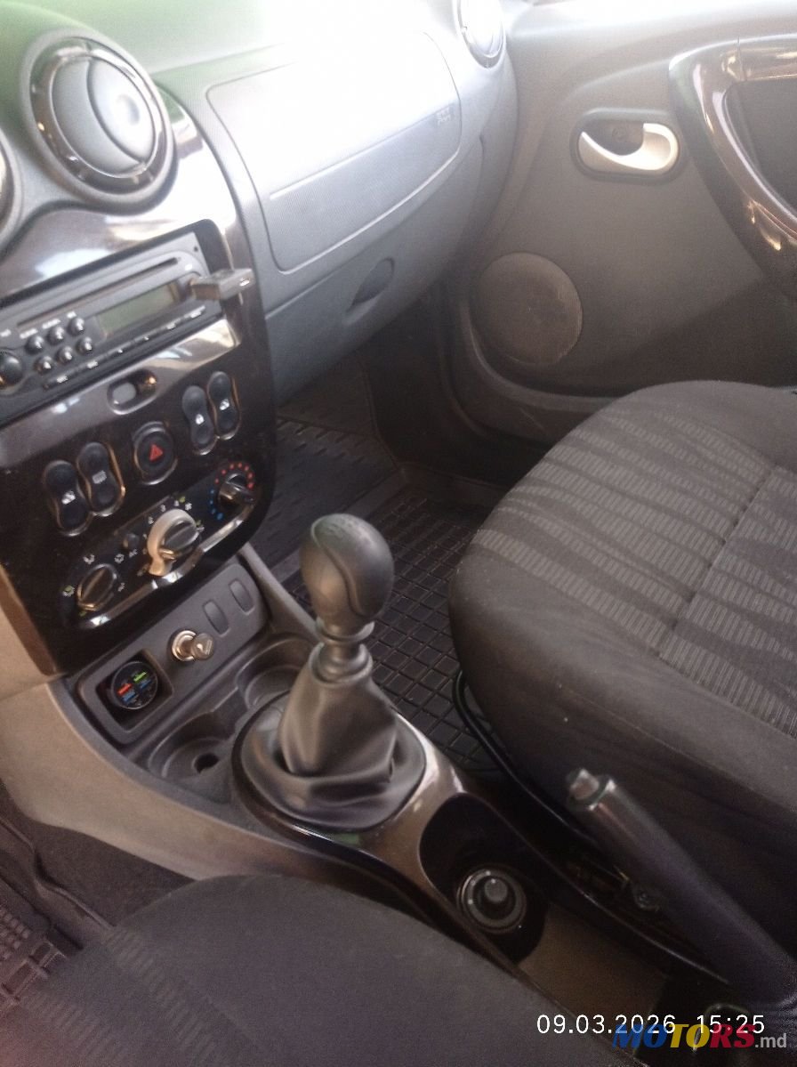 2012' Dacia Duster photo #6