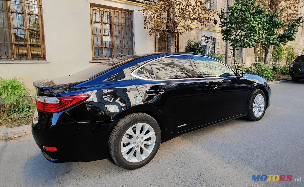 2013' Lexus Es Series photo #4