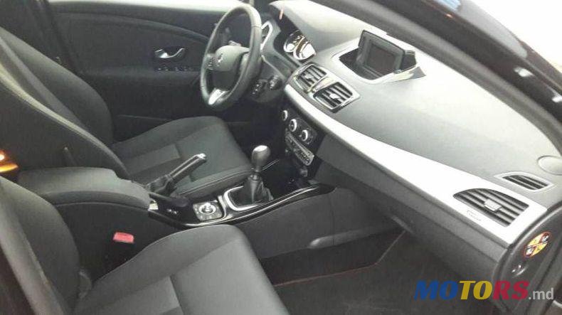 2010' Renault Megane photo #3