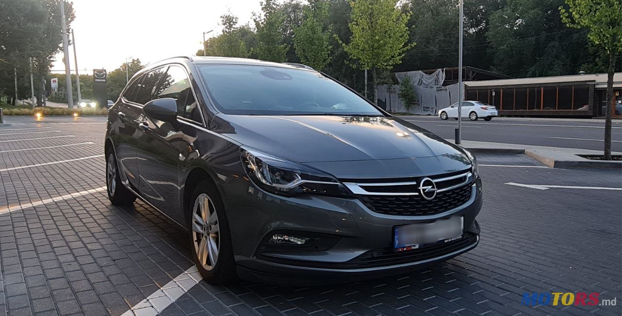 2017' Opel Astra photo #2