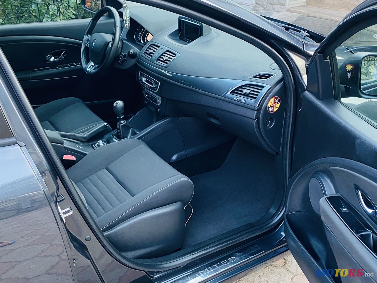 2014' Renault Megane photo #5