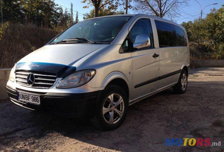 2004' Mercedes-Benz Vito photo #1
