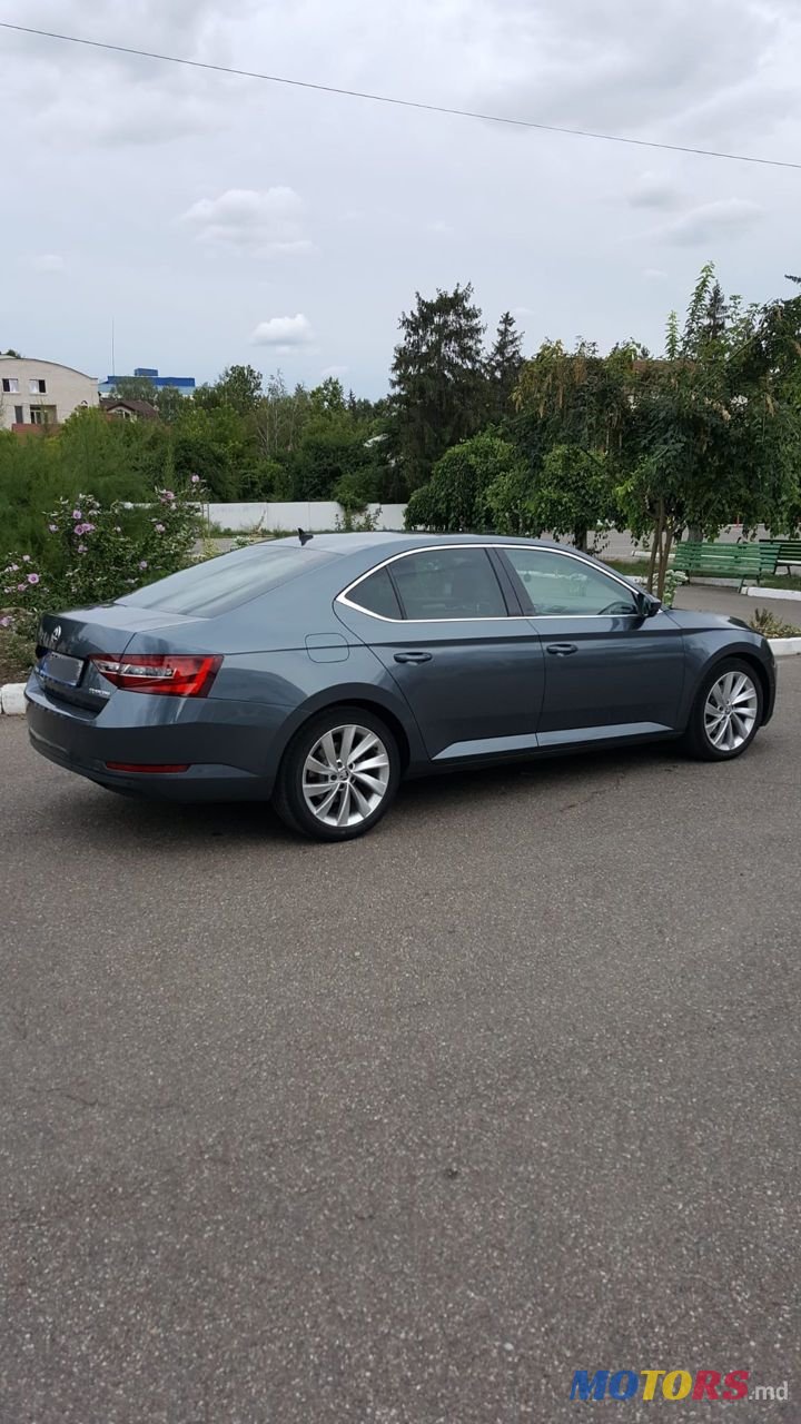 2016' Skoda Superb photo #3