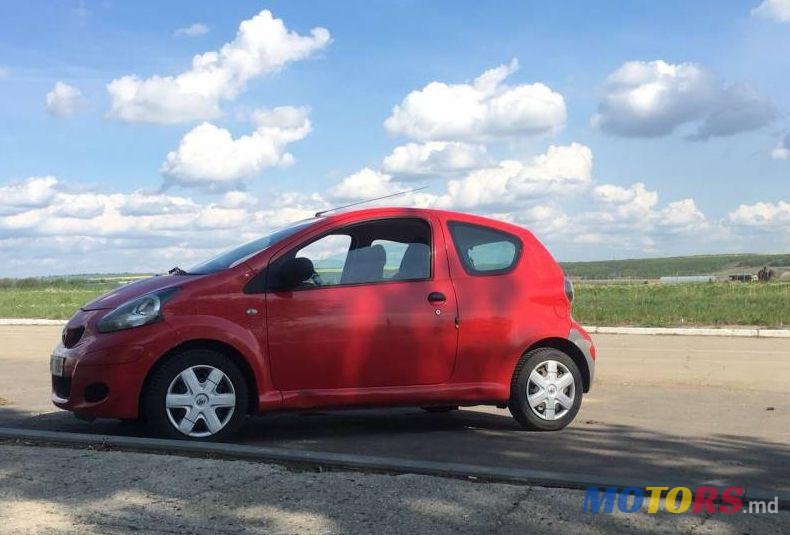 2010' Toyota Aygo photo #1
