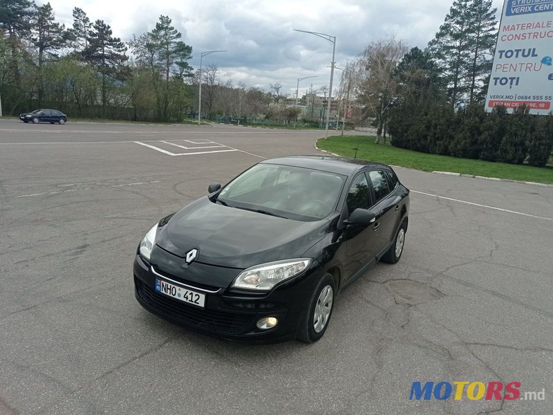 2012' Renault Megane photo #3