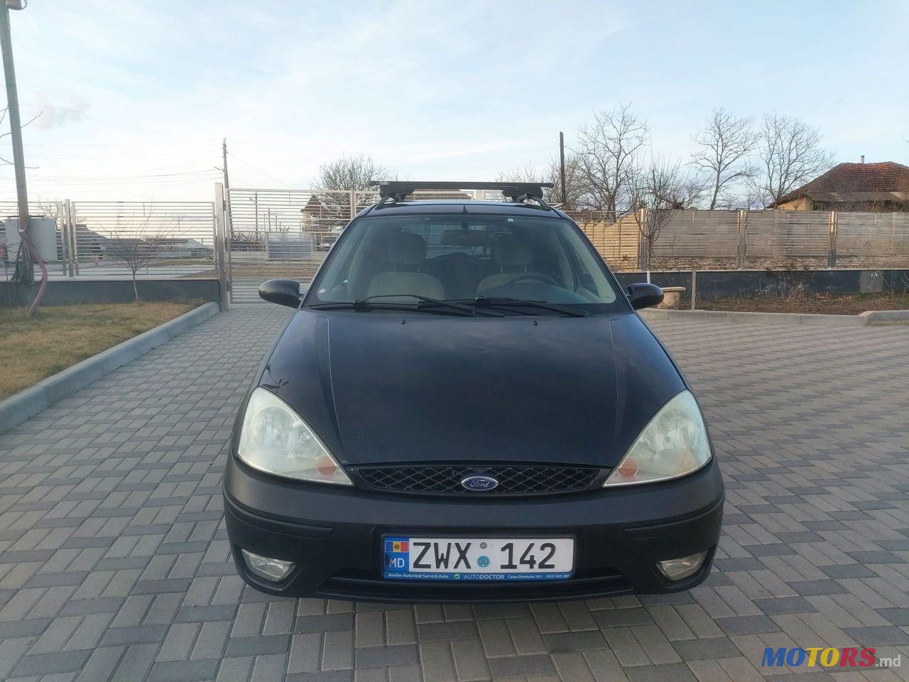 2004' Ford Focus photo #3