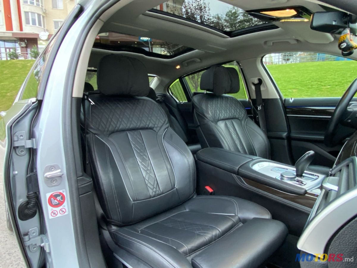 2016' BMW 7 Series photo #6