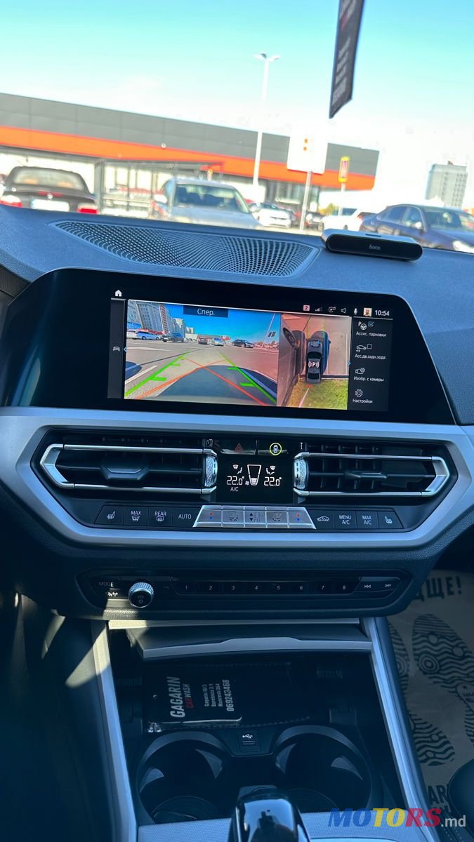 2020' BMW 3 Series photo #6