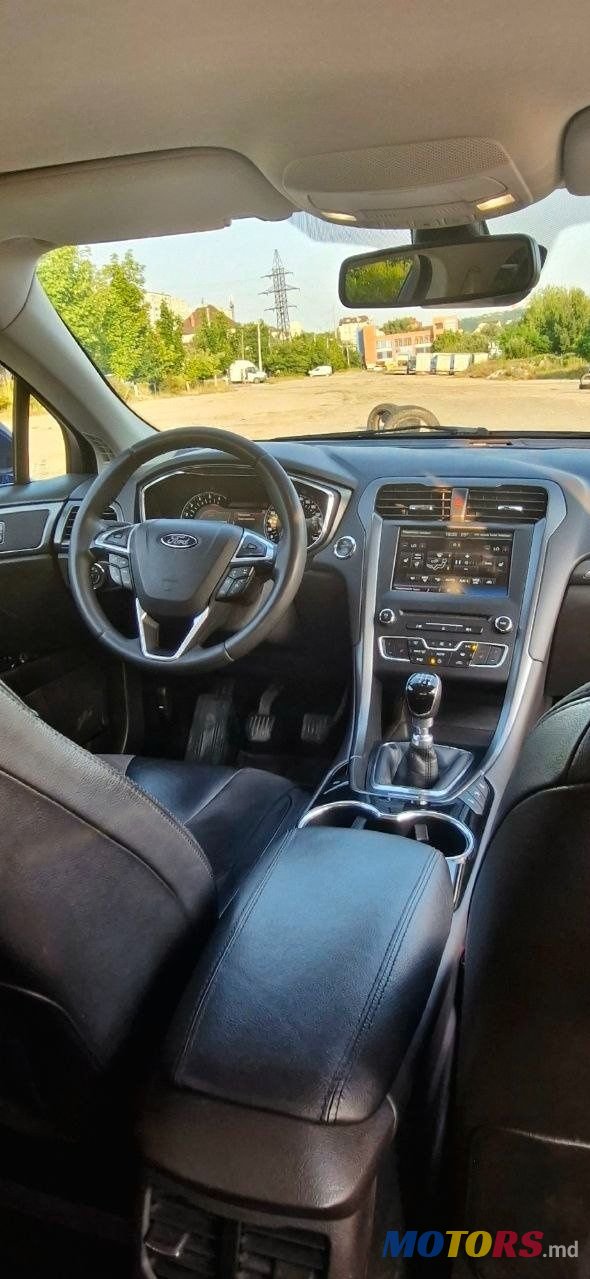 2015' Ford Mondeo photo #6