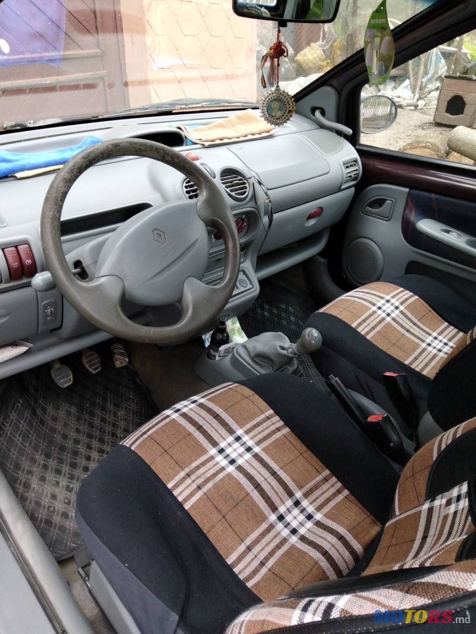 2003' Renault Twingo photo #2