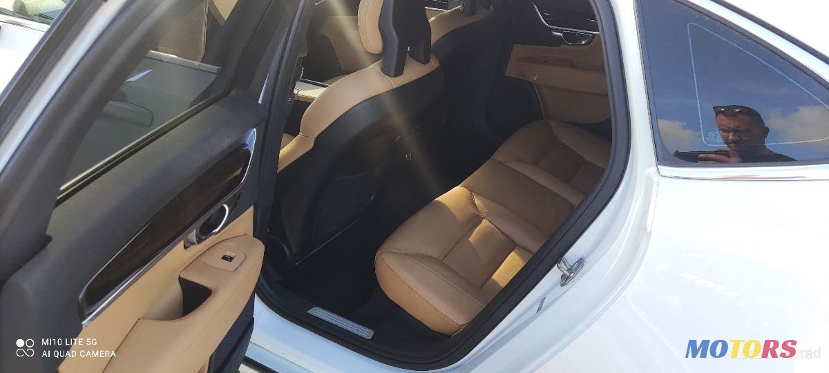 2016' Volvo S90 photo #3