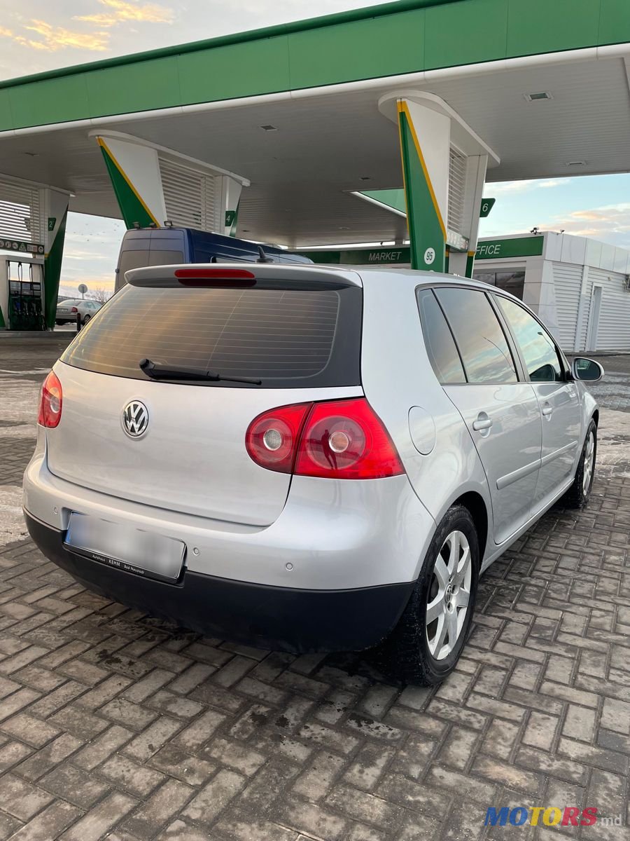 2006' Volkswagen Golf photo #1