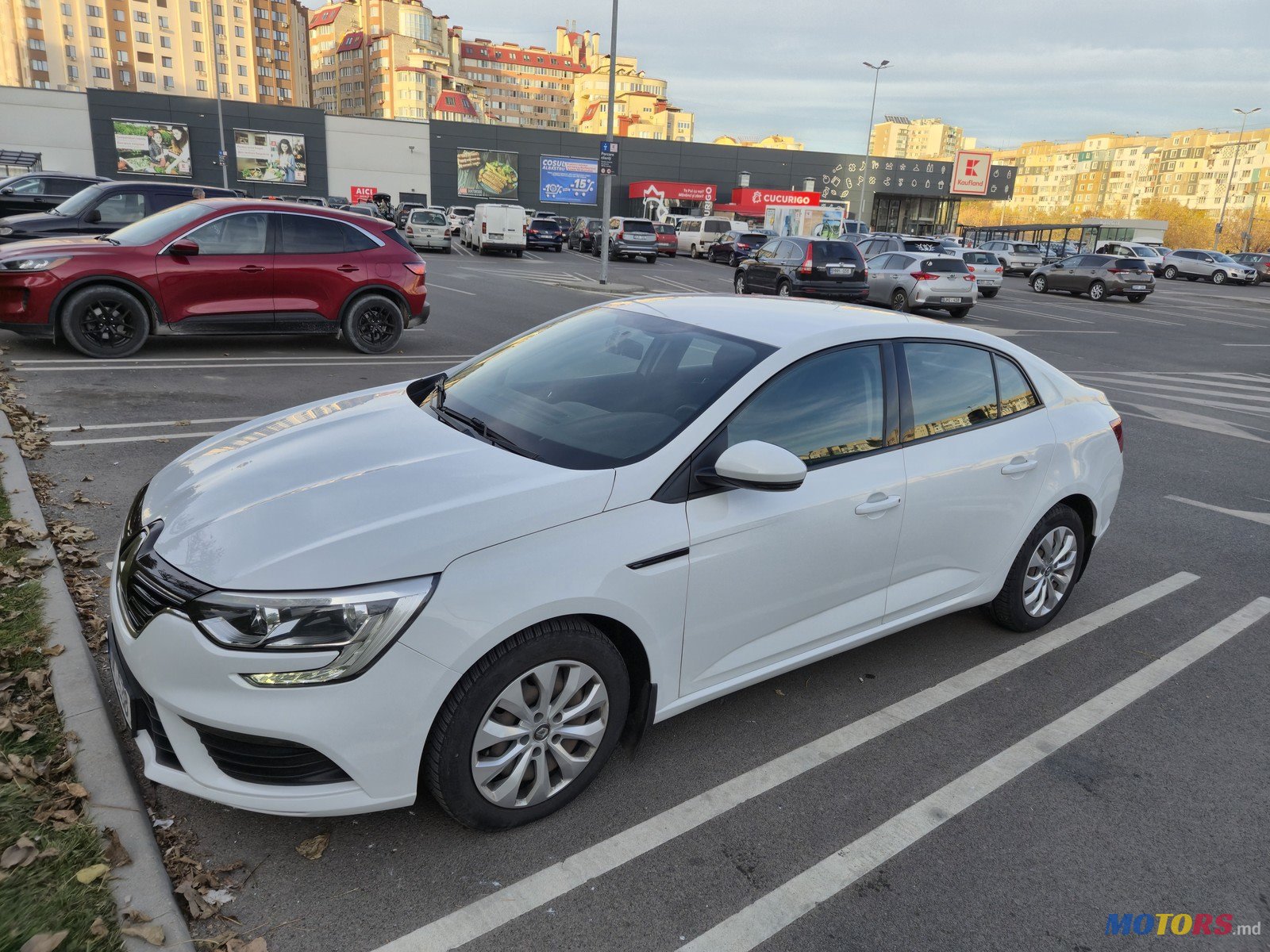 2017' Renault Megane IV photo #1