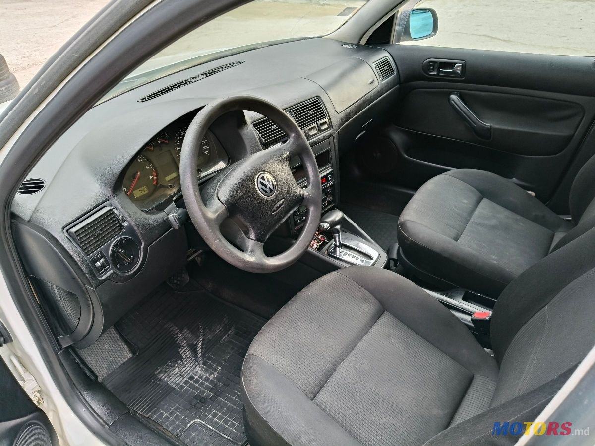 2000' Volkswagen Golf photo #5