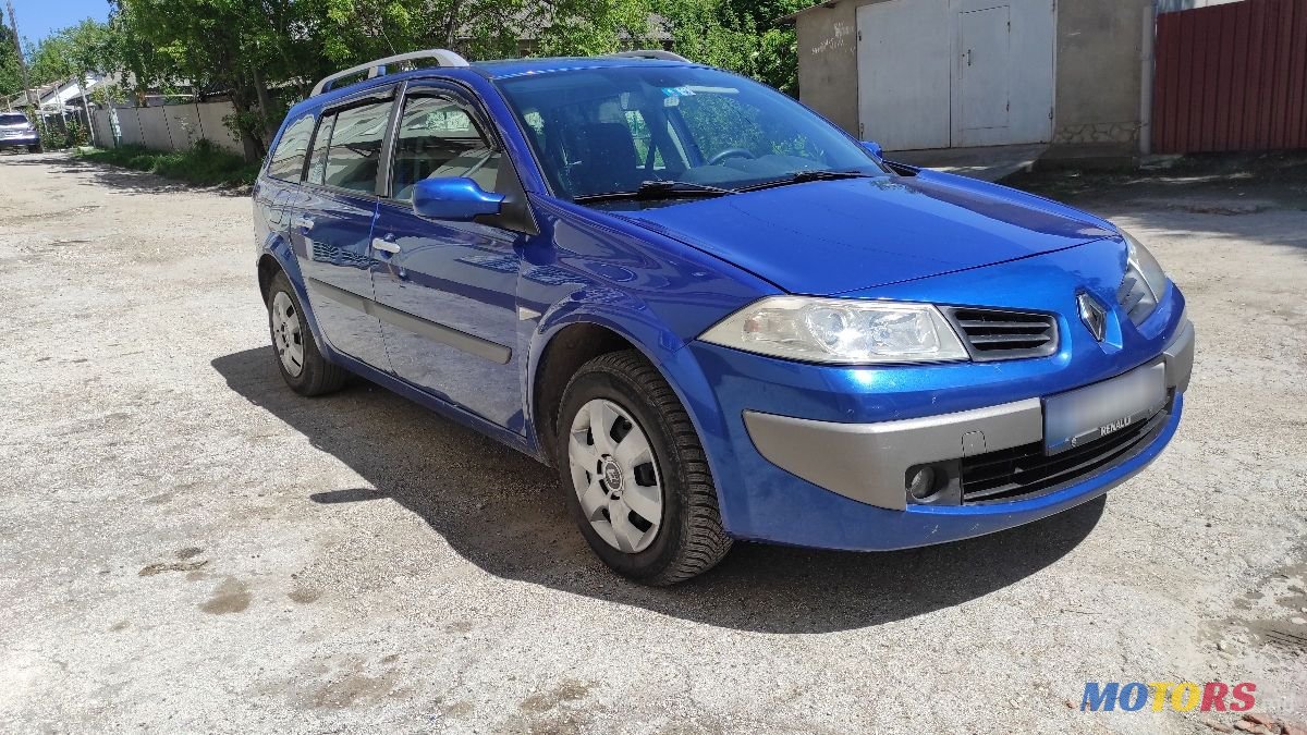 2008' Renault Megane photo #1