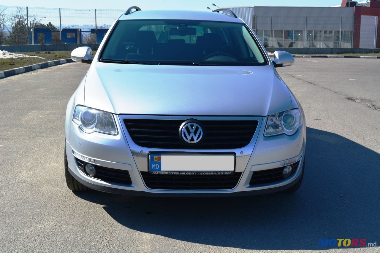 2010' Volkswagen Passat photo #1