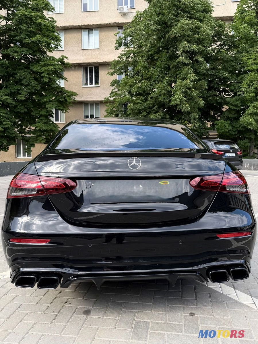 2022' Mercedes-Benz E-Class photo #3