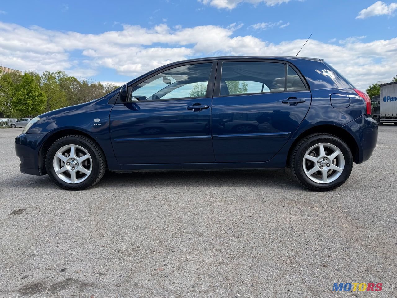 2002' Toyota Corolla photo #2