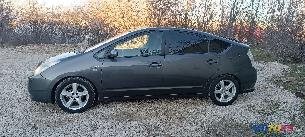 2007' Toyota Prius photo #2